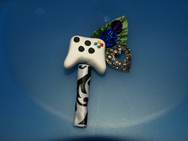 The perfect gamer-geek boutonnieres!