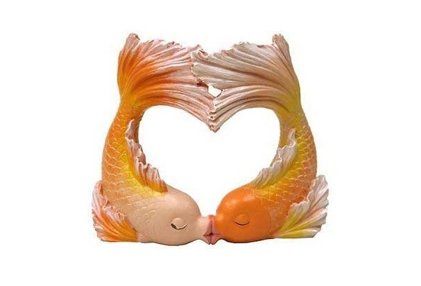 Cake toppers that won’t make you cringe