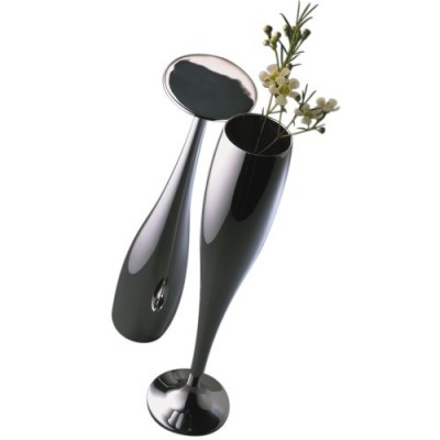 Nambe champagne flutes - Toasting flutes that are all kinds of AWESOME Nambe champagne flutes