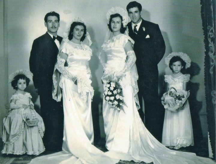 Vintage snack: double wedding sister act