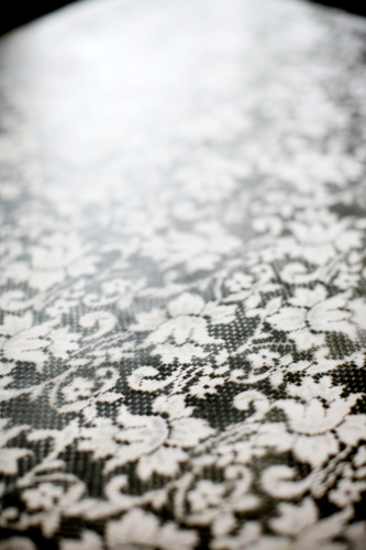 Lace + spray paint = awesome wedding decor