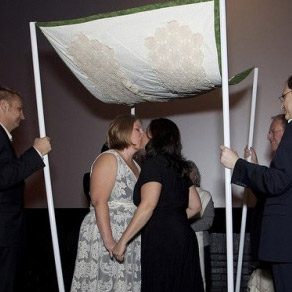 Caroline & Aimee’s three-day lesbian movie theatre wedding