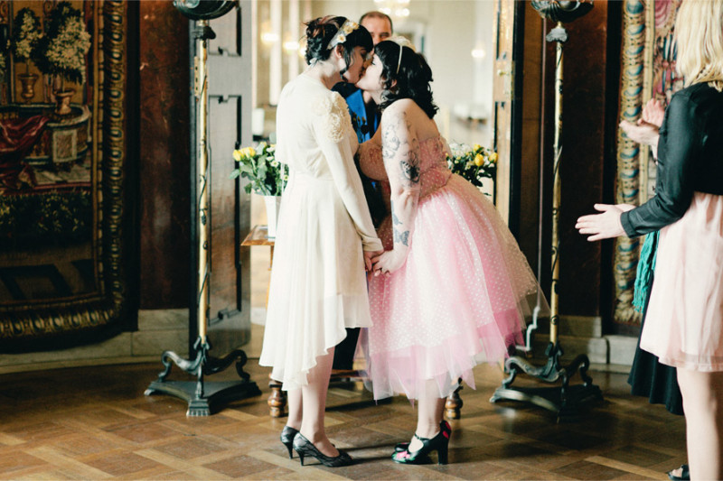 A blissful Stockholm cherry blossom wedding