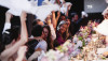 7 Deaf wedding traditions - Waving the white napkin and more!