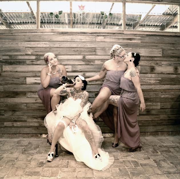 An Australian Alice in Wonderland wedding with a side of wildlife