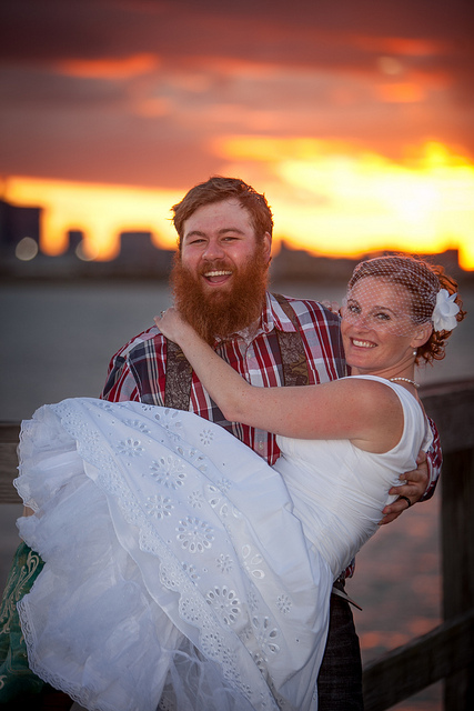 Kimberly & John’s laid-back rustic seaside wedding