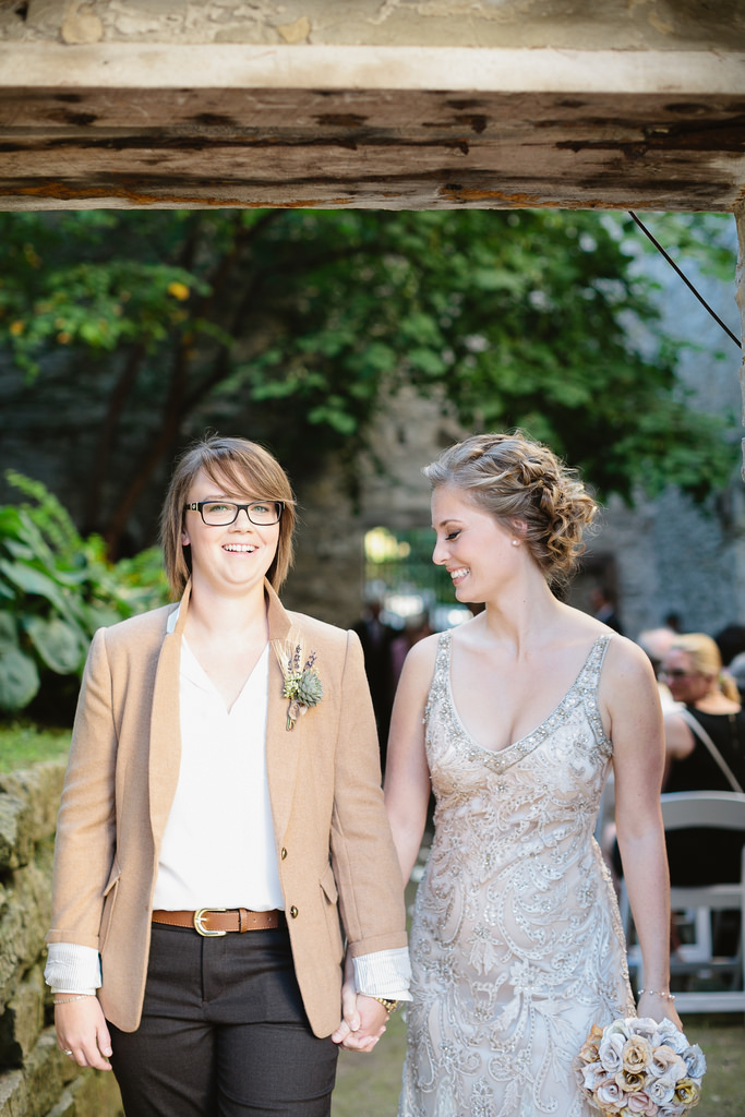 Amy & Kim’s wedding glows with lights, crafts, and love