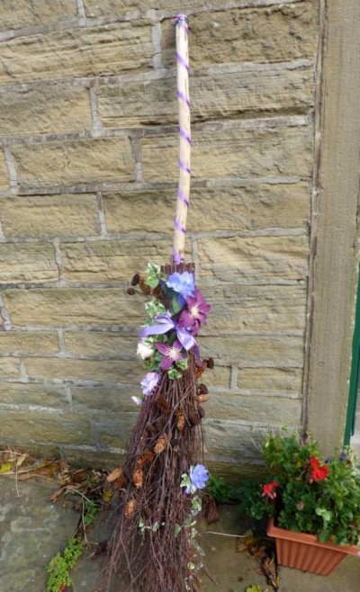 broom - How to make a wedding broom for a jumping good time broom