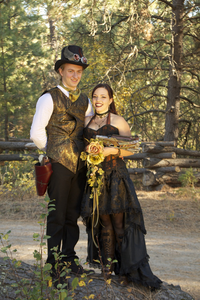Gears, guns, and corsets: Siobhan & Leagh rocked their self-styled steampunk wedding