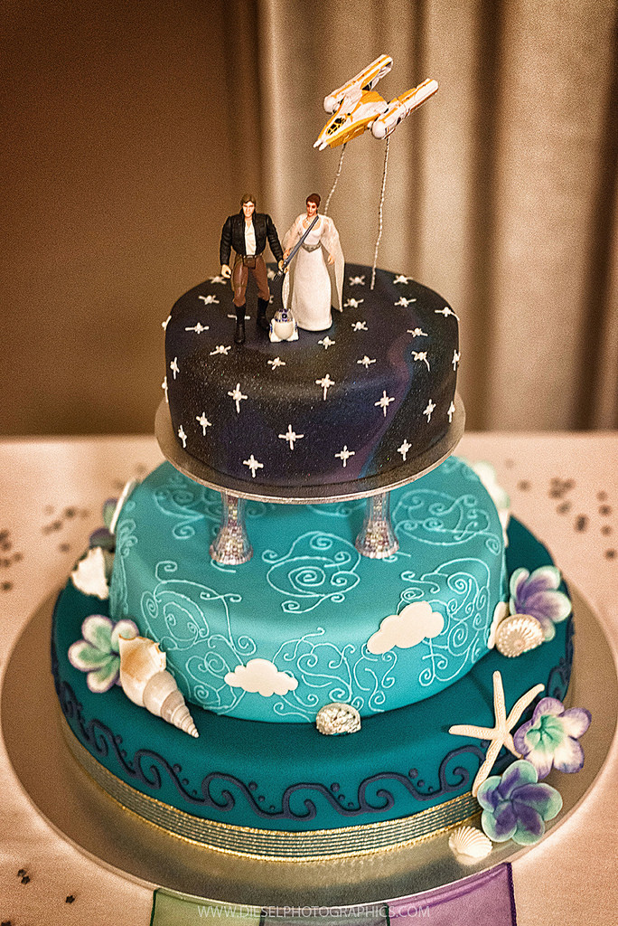 A cyclone didn’t stop Nic & Dan’s Star Wars beach wedding from happening