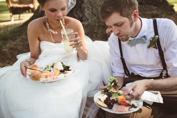 We’ve got your picnic wedding menu AND the cute blankets to go with it