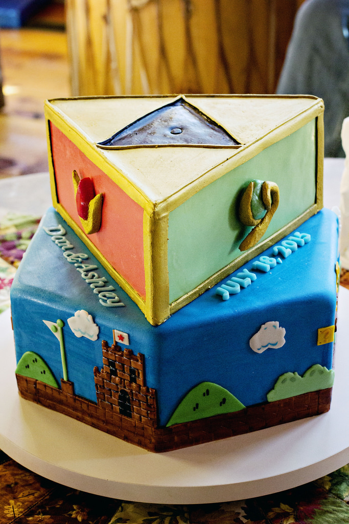 Ashley & Dan’s nerdy mountain weekend wedding with a video game cake