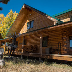 JessicaAndrew 7 - Costumes, elves, and the one ring: An epic fantasy and sci-fi literary adventure wedding Colorado fantasy wedding as seen on @offbeatbride