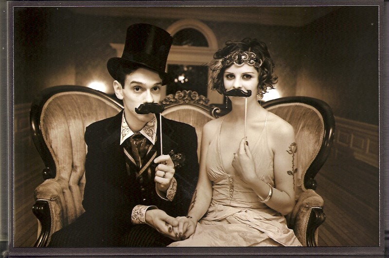 Luring scams and fake travel schemes: Why wedding photographers need to be careful too!