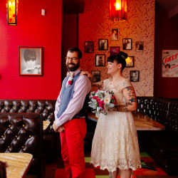 H J WED 0004 - Tiny, gold, and floral: this "cheez-y" weekday wedding in a diner wins Weekday wedding at a diner as seen on @offbeatbride