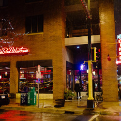 H J WED 0161 - Tiny, gold, and floral: this "cheez-y" weekday wedding in a diner wins Weekday wedding at a diner as seen on @offbeatbride