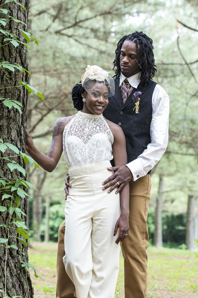 Rustic loveliness on a budget: a potluck wedding with oodles of style