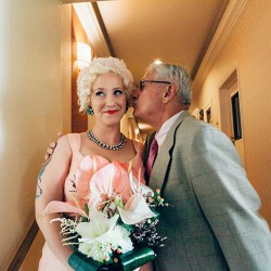 Eves Wedding Photo by C Mudlo Photography2 - This flamingo-themed pool party wedding is LIFE Flamingo-themed pool party wedding as seen on @offbeatbride
