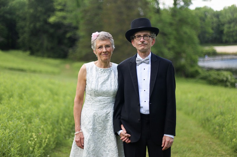 A love story between two hiking fans (with a surprise ring bearer story!)