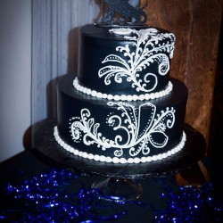 12487264 999051176804954 4128823751212524335 o - Our hearts are black and blue from this goth fantasy wedding Goth fantasy wedding as seen on @offbeatbride
