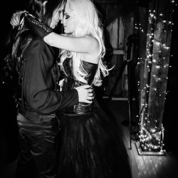 921251 999054393471299 4598112777473445299 o - Our hearts are black and blue from this goth fantasy wedding Goth fantasy wedding as seen on @offbeatbride