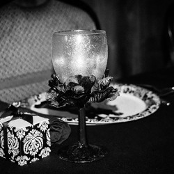 DSC 0090 2 - Our hearts are black and blue from this goth fantasy wedding Goth fantasy wedding as seen on @offbeatbride