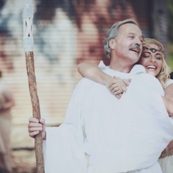 Gilbert Suits Laura Dee Photography LauraDeePhotoNashville090315036 low 2 - A fabulously unexpected journey at this Lord of The Rings-themed wedding Lord of The Rings-themed wedding as seen on @offbeatbride
