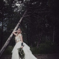 Gilbert Suits Laura Dee Photography LauraDeePhotoNashville090315051 low - A fabulously unexpected journey at this Lord of The Rings-themed wedding Lord of The Rings-themed wedding as seen on @offbeatbride