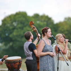 Gilbert Suits Laura Dee Photography LauraDeePhotoNashville090315084 low - A fabulously unexpected journey at this Lord of The Rings-themed wedding Tolkien-themed wedding as seen on @offbeatbride