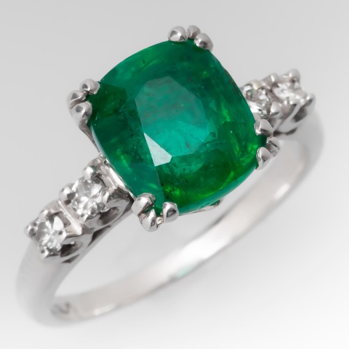 Vintage but not traditional: Colorful vintage engagement rings!