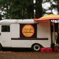 Jonas Seaman OffbeatBride 1042 - A Friday the 13th barn wedding with coffee, skulls, and floral prints Friday the 13th wedding as seen on @offbeatbride