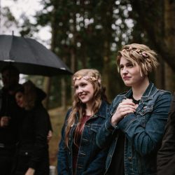 Jonas Seaman OffbeatBride 1048 - A Friday the 13th barn wedding with coffee, skulls, and floral prints Friday the 13th wedding as seen on @offbeatbride
