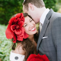 Mastelone Cohen Off BEET Productions 591 low - This huge red flowers + backyard wedding wins all of the style points EVER This huge red flowers + backyard wedding as seen on @offbeatbride #fascinator #hugeflowerbouquet