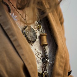 Simmons Sharp Photomuse SHA1502320292 low - The red dress at this theatrical steampunk wedding is LIFE theatrical steampunk wedding as seen on @offbeatbride #steampunk #weddings
