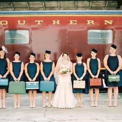 9637 14 - This vintage travel-themed wedding is killing us with retro style These vintage travel cases are the bouquet alternative of our dreams