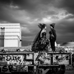 DanikaMonique 40 - This theatrical Halloween wedding slays with its dark glamour This gorgeous Halloween wedding slays with its spectacle as seen on @offbeatbride #halloween #wedding