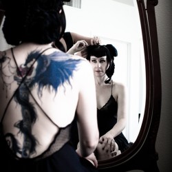 DanikaMonique2 - This theatrical Halloween wedding slays with its dark glamour This theatrical Halloween wedding slays with its spectacle as seen on @offbeatbride #halloween #wedding