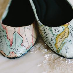 KN5A3487 1 - This vintage travel-themed wedding is killing us with retro style Vintage travel-themed wedding as seen on @offbeatbride