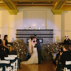 KN5A3959 - This vintage travel-themed wedding is killing us with retro style Vintage travel-themed wedding as seen on @offbeatbride