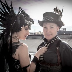dss - This theatrical Halloween wedding slays with its dark glamour dss
