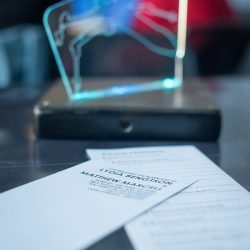 lydia and matt 0264 02721 26943659761 o - Mass Effect meets Star Trek at this theatrical science wedding Mass Effect meets Star Trek at this theatrical science wedding as seen on @offbeatbride