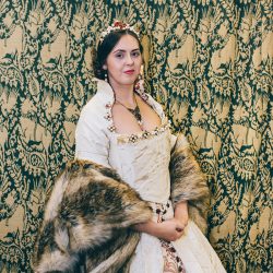 JamieTom 372 - This Tudor-themed wedding had birds of prey, archery, and amazing garb Tudor wedding as seen on @offbeatbride #medieval #tudor #wedding