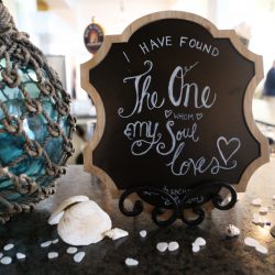 1O6A1081 - Rubber ducks and blue hair: we love this sea-inspired wedding meets masquerade Sea masquerade wedding meets masquerade
