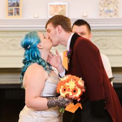 1O6A1232 - Rubber ducks and blue hair: we love this sea-inspired wedding meets masquerade Sea masquerade wedding meets masquerade