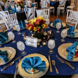 1O6A1415 - Rubber ducks and blue hair: we love this sea-inspired wedding meets masquerade Sea masquerade wedding meets masquerade