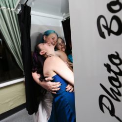 1O6A1832 - Rubber ducks and blue hair: we love this sea-inspired wedding meets masquerade Sea masquerade wedding meets masquerade