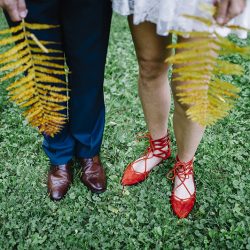 AJP9200 - This woodsy chic backyard wedding was a labor of love This woodsy backyard wedding was a labor of love