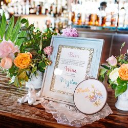 This super chic vintage tropical wedding wins our hearts