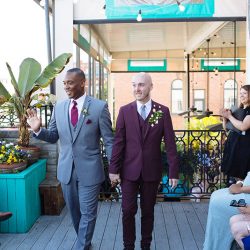 This super chic vintage wedding wins our hearts