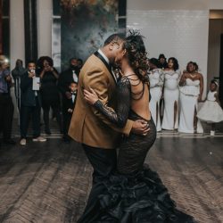An art gallery wedding with the black wedding gown of our dreams